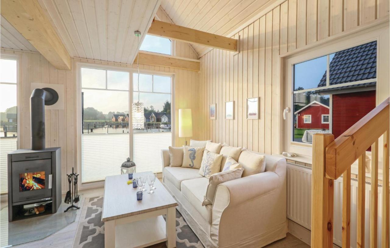 Beautiful Home In Zerpenschleuse With Wifi Eksteriør billede